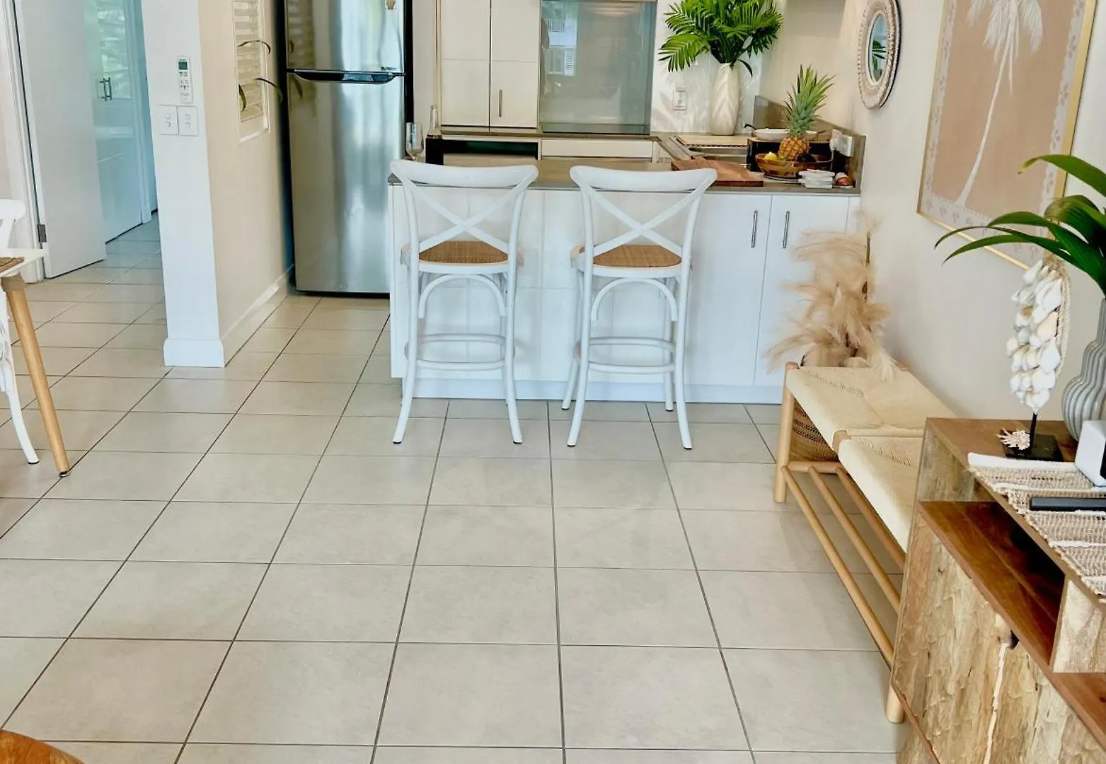 Palm Cove Beach Club Penthouse Apartment